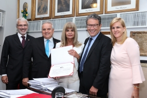 Da esq. para a dir., Carlos Eduardo Machado, José Arthur Diniz Borges, Rita Cortez, Antonio Laért Vieira Junior e Ana Tereza Basílio 
