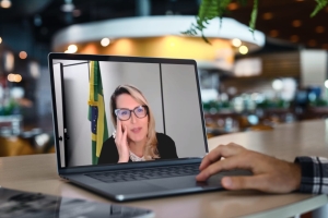 Patrícia Medeiros, que apresentou o parecer ao plenário do IAB