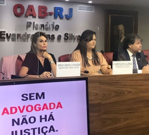 Da esq. para a dir., Adriana Brasil Guimarães, Carolina Lima e Álvaro Quintão