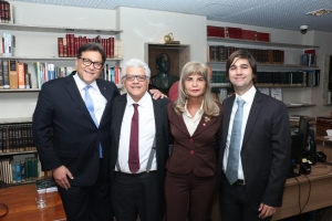 Da esq. para a dir., Arnon Velmovitsky, Manoel Messias Peixinho, Rita Cortez e Emerson Affonso da Costa Moura