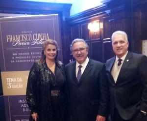 Adriana Brasil Guimarães, José Lucio Glomb e Antonio Mario de Abreu Pinto