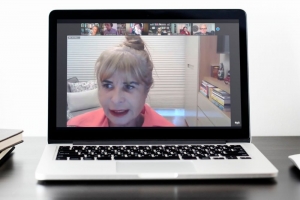 Em audiência pública da OAB, Rita Cortez critica supressão de direitos trabalhistas 