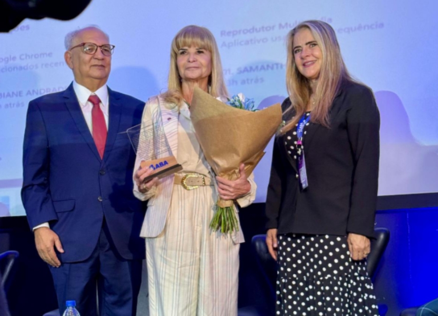 Da esq. para a dir., Esdras Dantas de Souza, Rita Cortez e Virgínia Solino